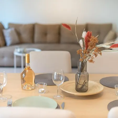 Stylish 2Bdr Apt By The Acropolis-3