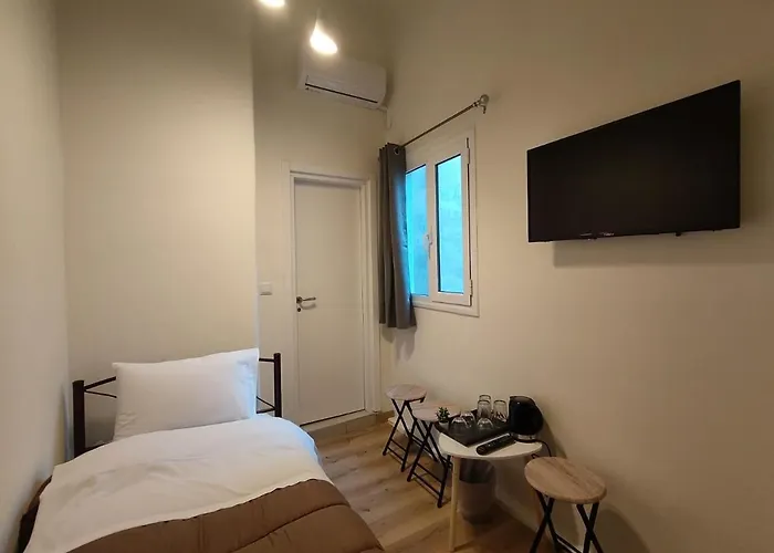 Marilyn Residence II